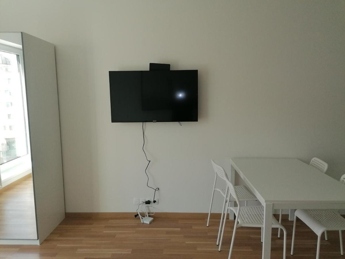 Brand New Studio Apartment #21 With Free Secure Parking In The Center 프라하 외부 사진